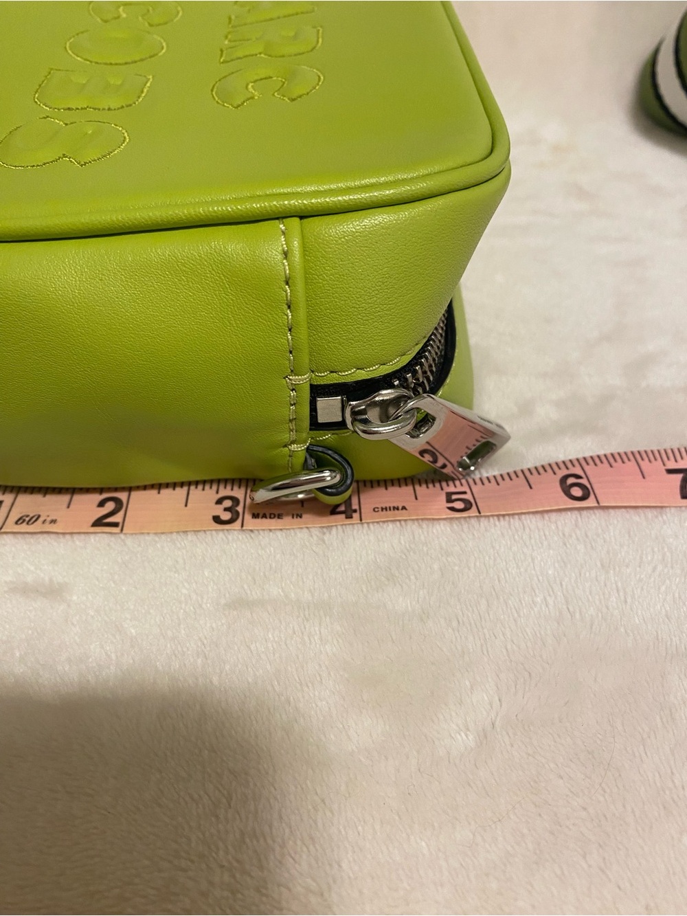 Marc Jacobs Neon Lime Embossed Logo Crossbody Camera Bag - EUC - Picture 13 of 13